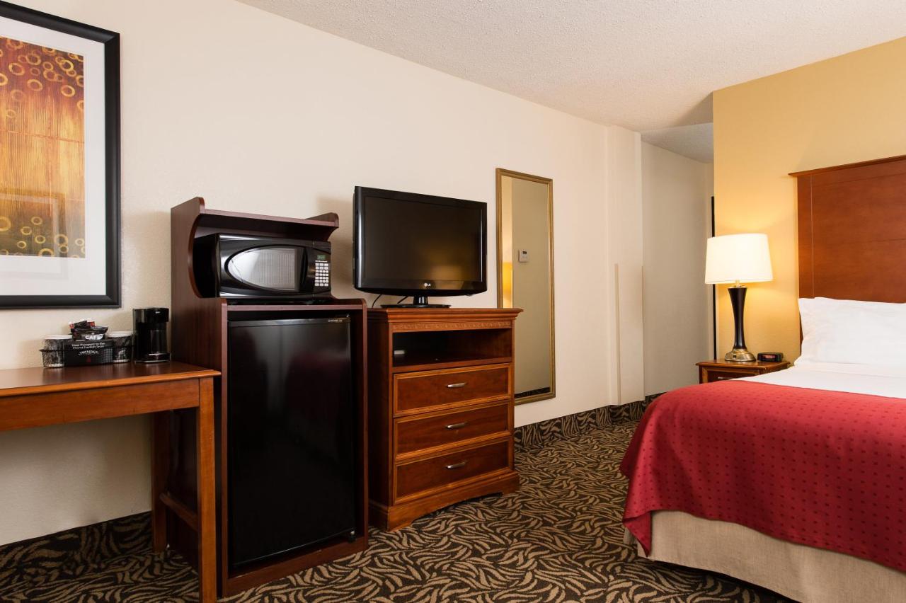 King Room with Bath Tub - Hearing Accessible/Non-Smoking